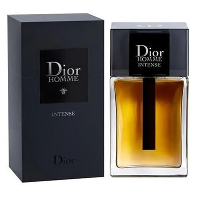 Frasco do perfume masculino sedutor Dior Homme Intense sobre fundo escuro.